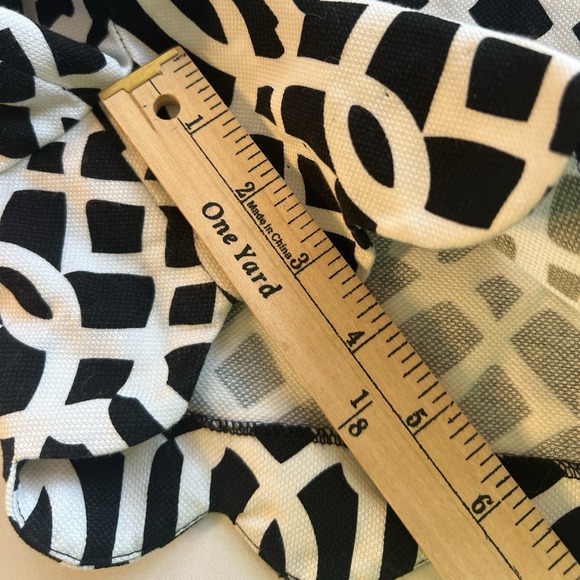 MUDPIE Black Geometric Trellis Link Scallop Hem‎ Gold Starfish Short SMALL (4-6) - Picture 6 of 8